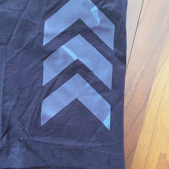 Lululemon Barry’s Bootcamp Pace Breaker Shorts 9’’ - Picture 7 of 7